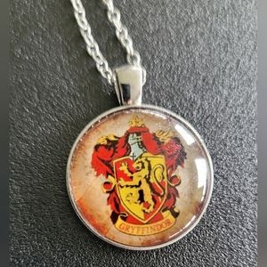 New silver Harry Potter theme necklace with Gryffindor pendant, 22 inch chain